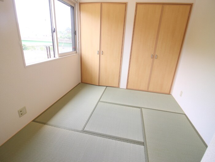 ガ－デンコ－ト車Ｂ棟の物件内観写真