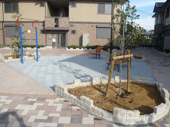 ガ－デンコ－ト車Ｃ棟の物件外観写真