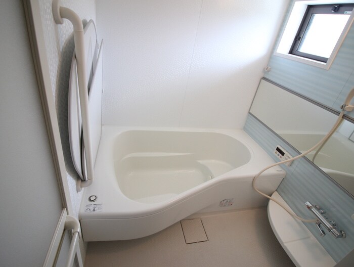 ガ－デンコ－ト車Ｃ棟の物件内観写真