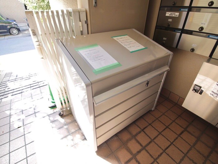 ア－ビス桂の物件外観写真