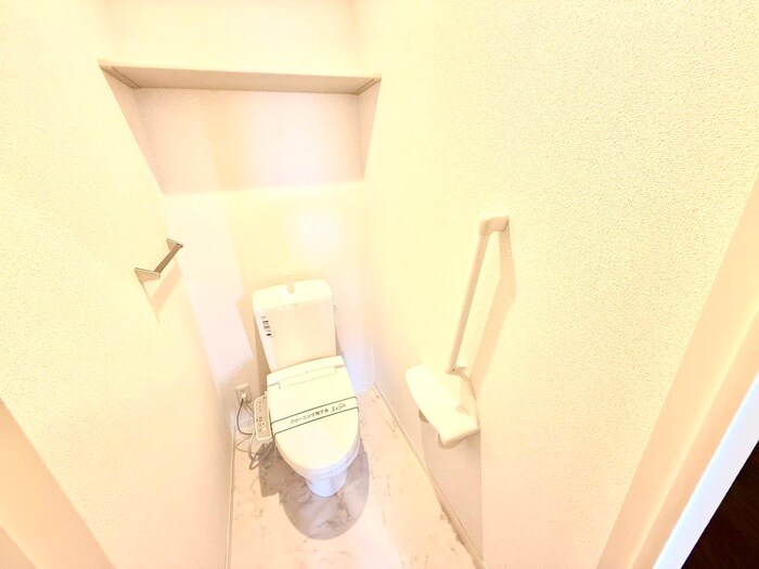 セレニティ猪名寺の物件内観写真