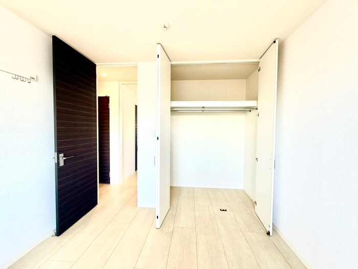 セレニティ猪名寺の物件内観写真