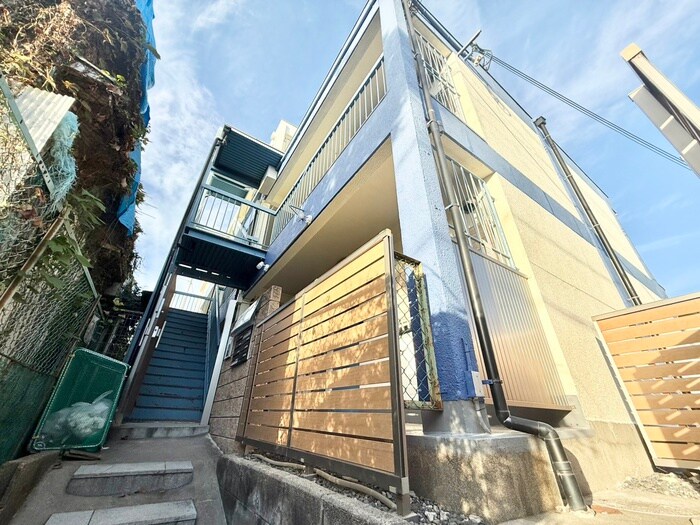 セラフィ－コ－ト東香里園の物件外観写真