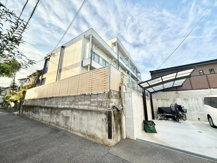 セラフィ－コ－ト東香里園の物件外観写真