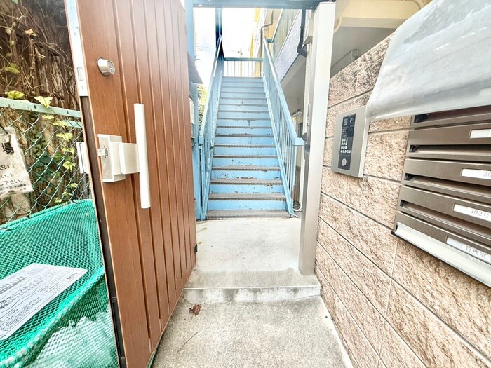 セラフィ－コ－ト東香里園の物件外観写真