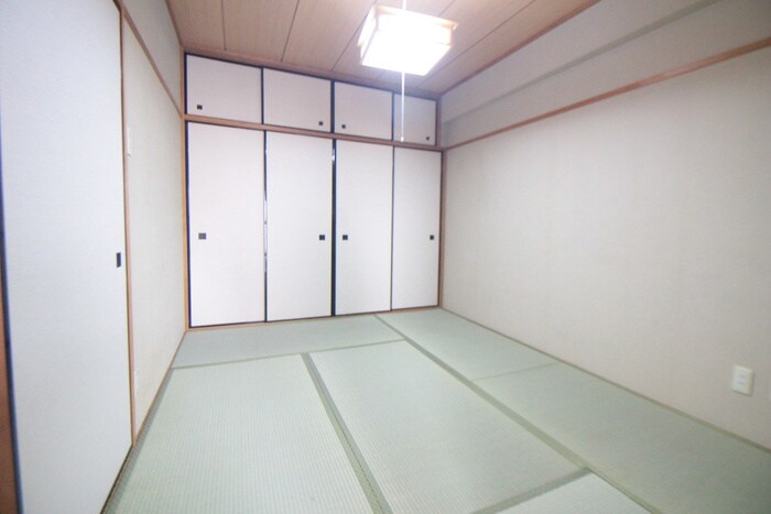 宝塚シャンテリ－ハイツの物件内観写真