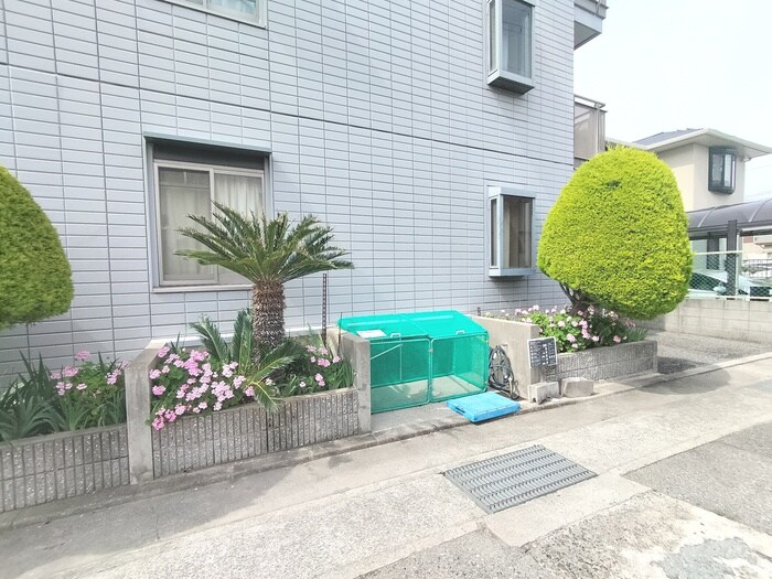 センチュリー高岡の物件外観写真