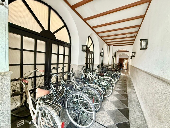 松下善ビルの物件外観写真