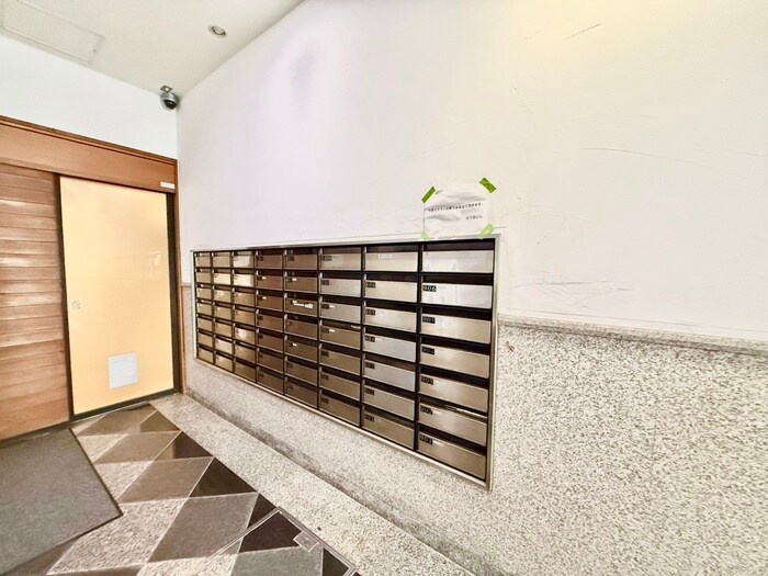 松下善ビルの物件外観写真