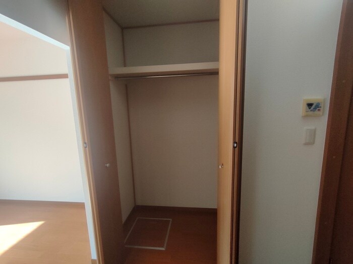 ヴィラコ－ト服部の物件内観写真