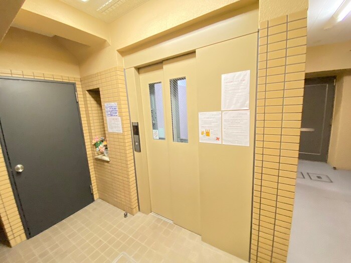 グリーンヒル四条大宮の物件外観写真