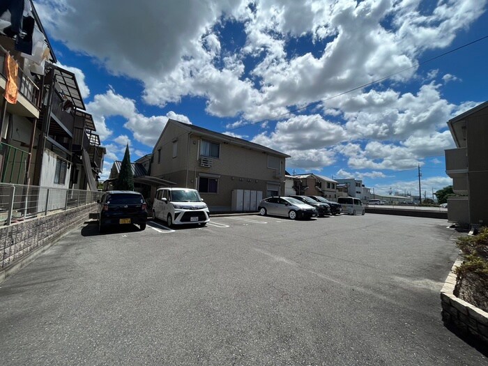 ラ・プリマべ－ラＢ棟の物件外観写真