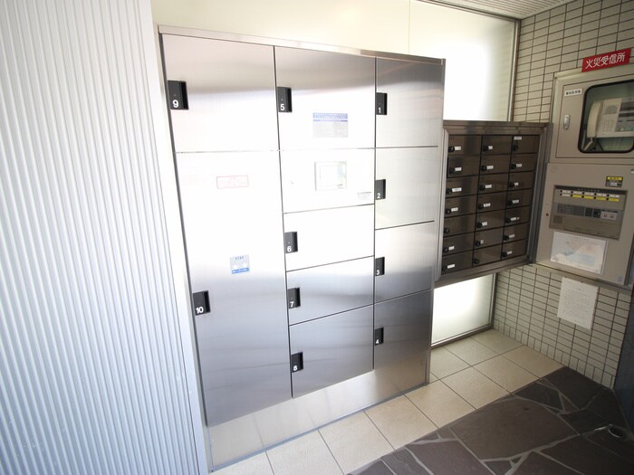 メゾンフェニックスの物件外観写真