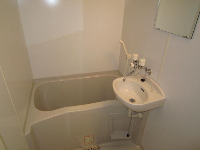 ア－ト衣笠の物件内観写真