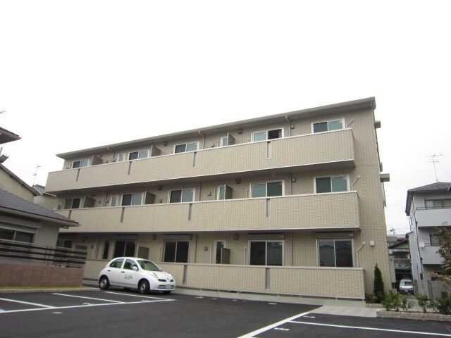 グランメ－ルタカミの物件外観写真