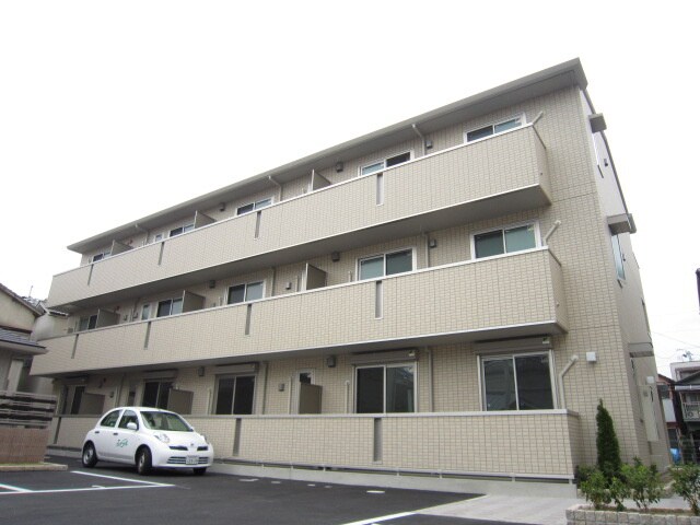 グランメ－ルタカミの物件外観写真