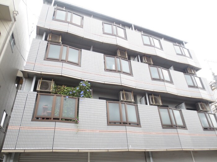 ベルカンポ曙の物件外観写真