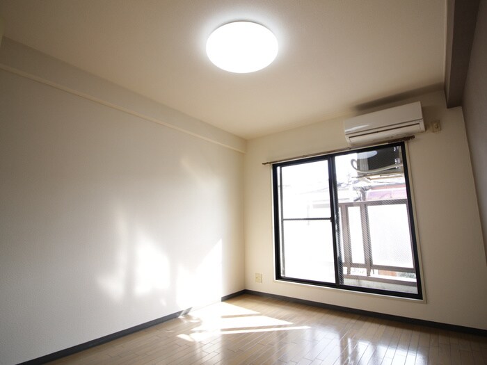 ベルカンポ曙の物件内観写真