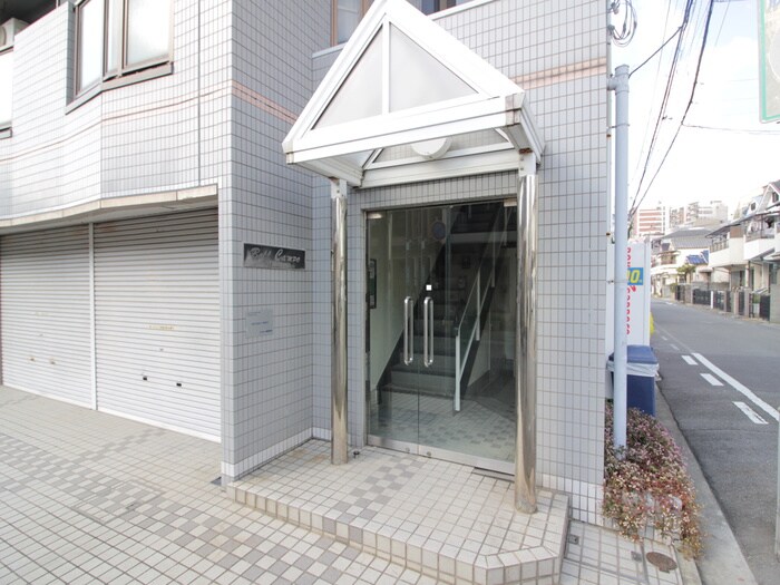 ベルカンポ曙の物件外観写真