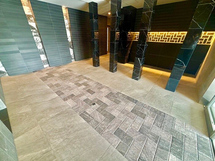 ｴｽﾘｰﾄﾞﾚｼﾞﾃﾞﾝｽ大阪難波の物件外観写真