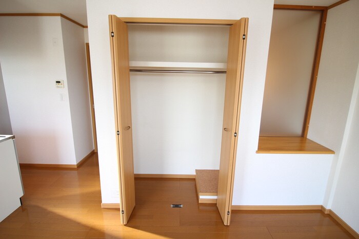 プラシ－ドⅡの物件内観写真