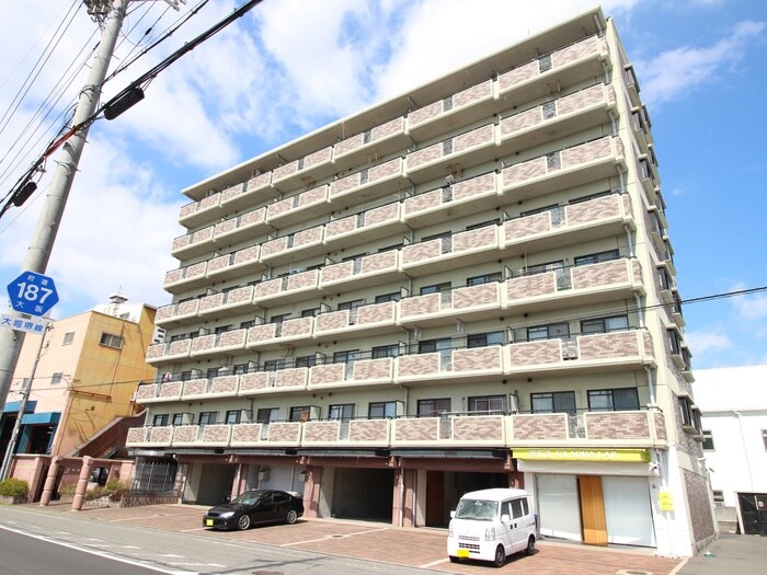 三宅アメニティサンズの物件外観写真