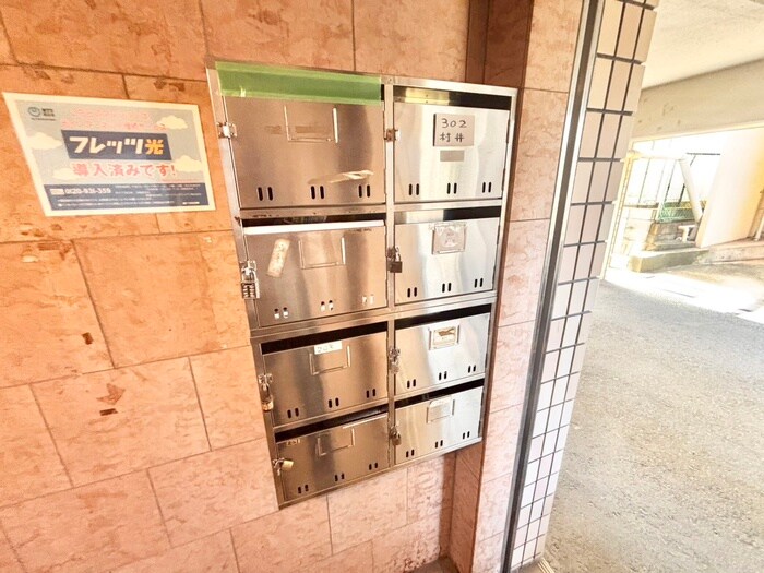 香里サンハイツ（402）の物件外観写真