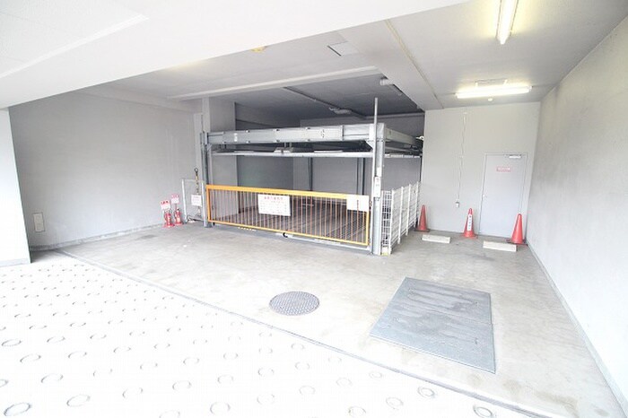 フレア五条の物件外観写真