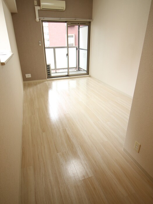 CITY SPIRE北梅田の物件内観写真