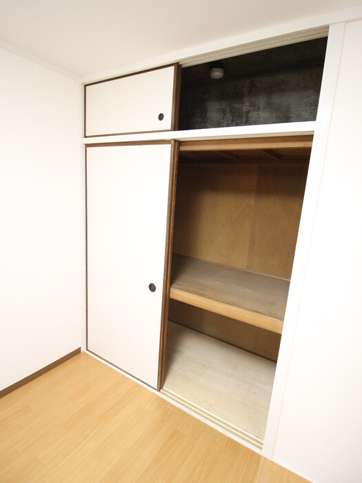 シャトー東香里の物件内観写真