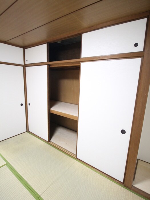 シャトー東香里の物件内観写真