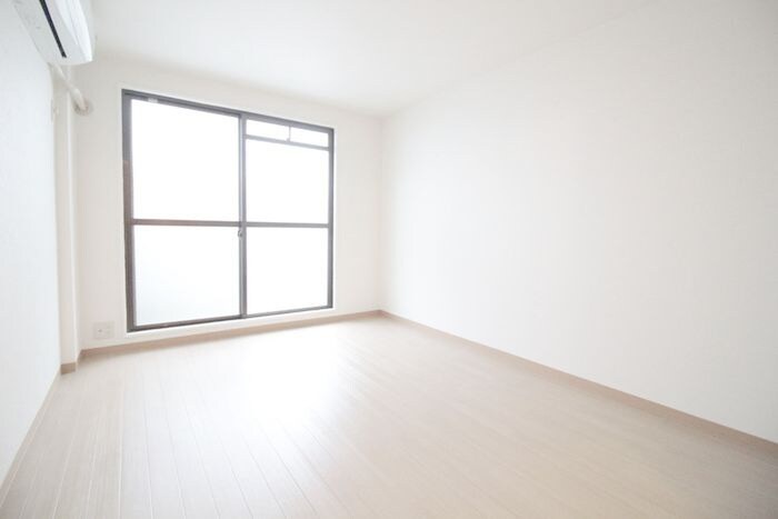 アーク上ノ島の物件内観写真