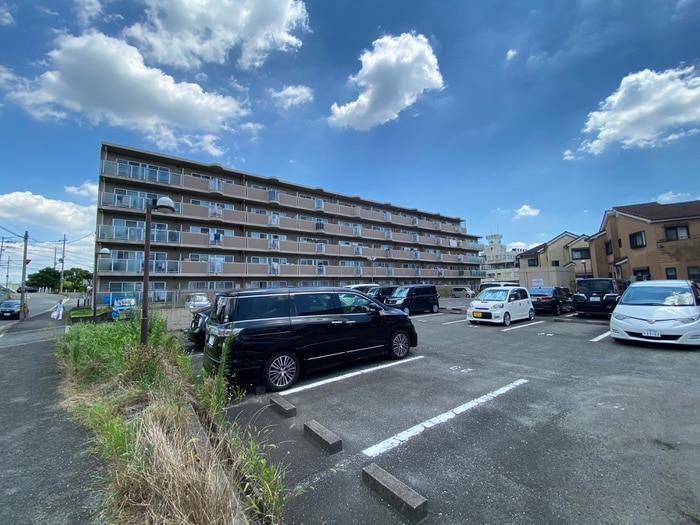 シャルル津田の物件外観写真