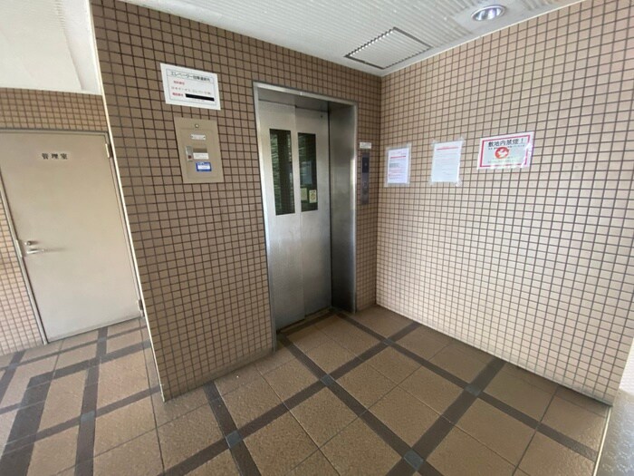 シャルル津田の物件外観写真