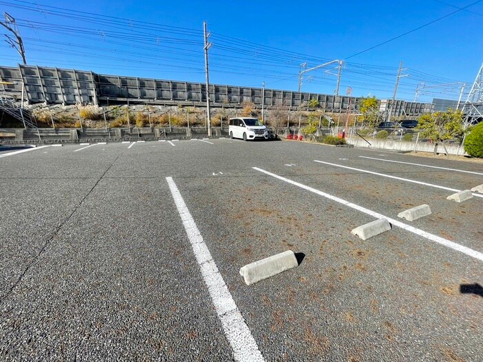 モンソレーユＢ棟の物件外観写真