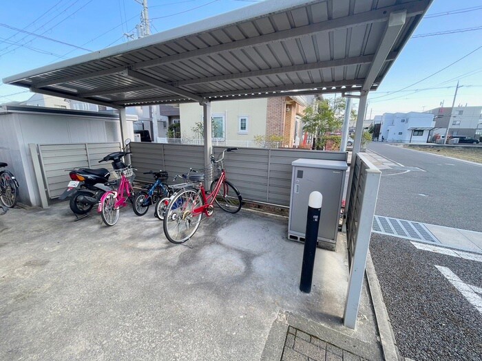 モンソレーユＢ棟の物件外観写真