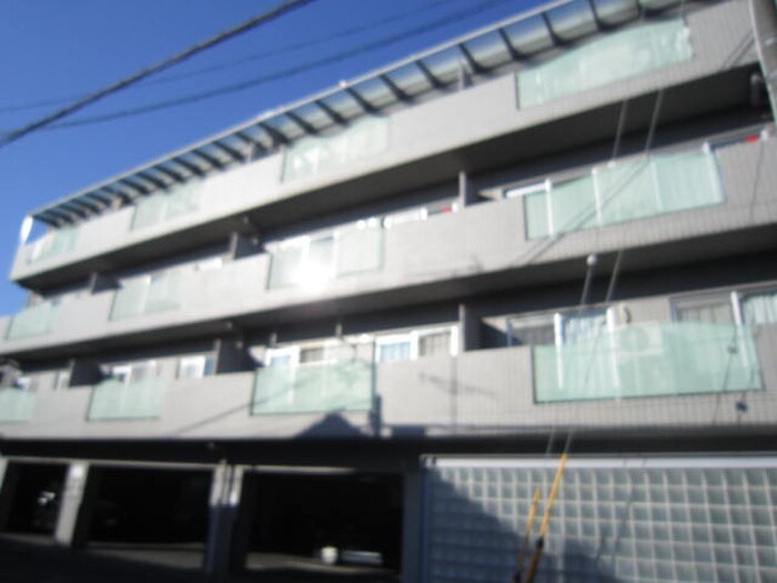 クラレンスハウスの物件外観写真