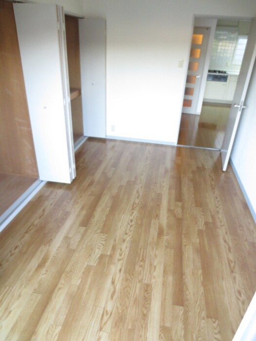 クラレンスハウスの物件内観写真