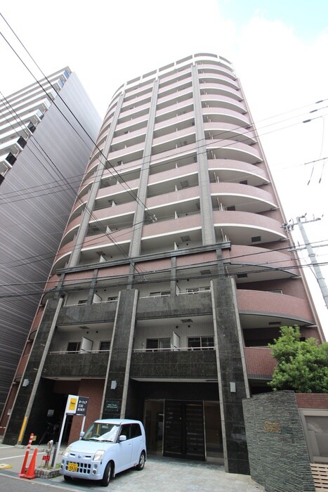 アーデンタワー西本町の物件外観写真