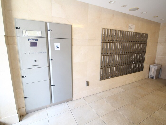 アーデンタワー西本町の物件外観写真