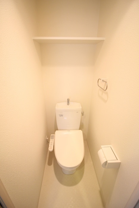 レジディア新大阪の物件内観写真