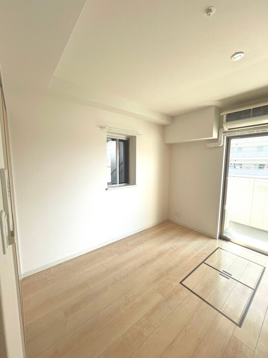 レジディア新大阪の物件内観写真