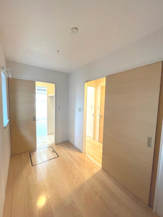 レジディア新大阪の物件内観写真