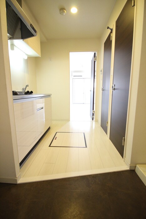 レジディア新大阪の物件内観写真