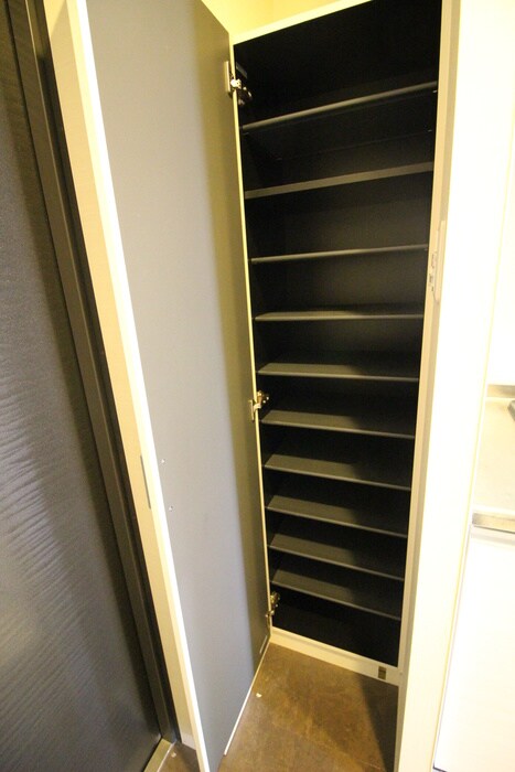 レジディア新大阪の物件内観写真