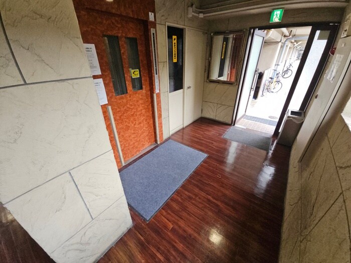 エステマ－ル弥刀の物件外観写真