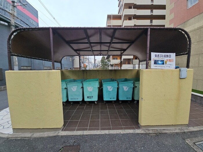 エステマ－ル弥刀の物件外観写真