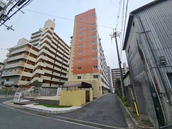 エステマ－ル弥刀の物件外観写真