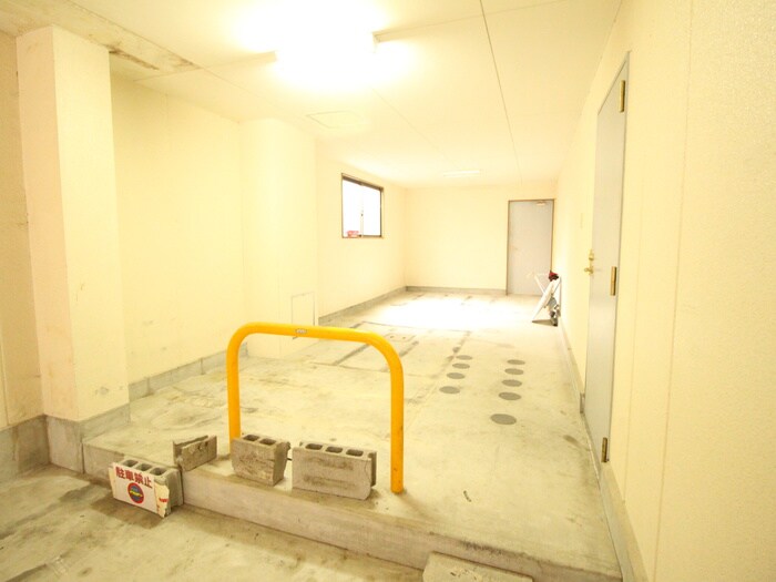 ストゥーディオ春日丘の物件外観写真