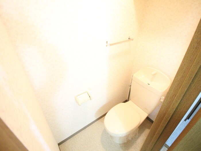 ストゥーディオ春日丘の物件内観写真